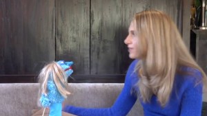 Art Therapy Techniques Instructor Seren Morris Reasons with her Inner Critic | Video